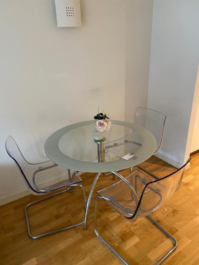 London Luxury 1 Bedroom Apartment Minutes Walk From Canary Wharf Londres Exterior foto