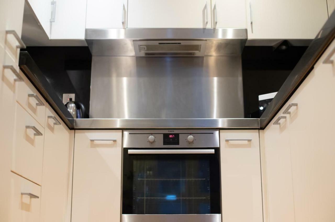 London Luxury 1 Bedroom Apartment Minutes Walk From Canary Wharf Londres Exterior foto